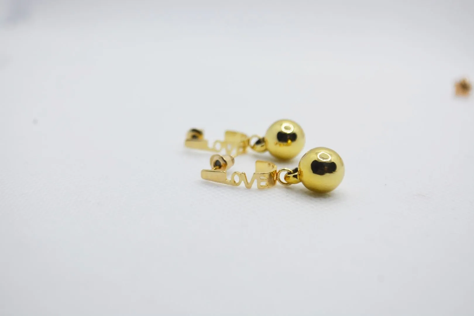 Golden Radiance Earrings And Stud Set