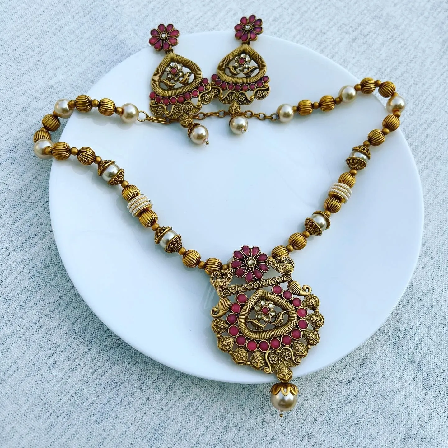 Pearl Queen Rajwadi Mala Set
