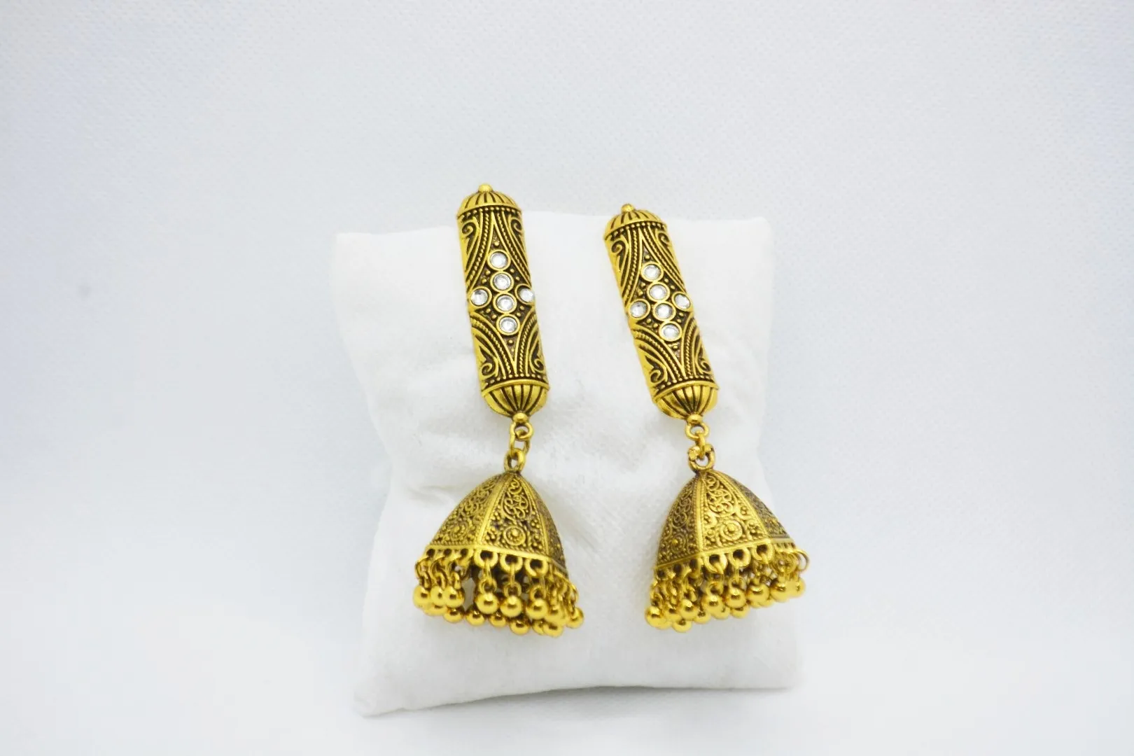 Vintage Royalty Jhumka Earrings